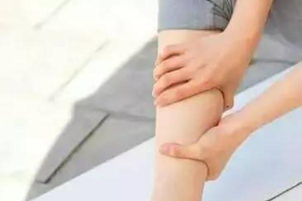 小腿抽筋會(huì)讓腿變粗嗎 小腿抽筋會(huì)導(dǎo)致什么后果 小腿抽筋會(huì)讓腿變粗嗎 小腿抽筋會(huì)導(dǎo)致什么后果