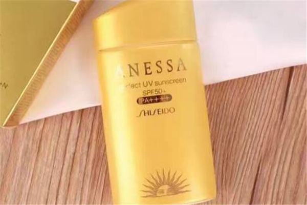 安耐曬防曬霜敏感肌膚可以用嗎 安耐曬敏感肌用哪款 安耐曬防曬霜敏感肌膚可以用嗎 安耐曬敏感肌用哪款