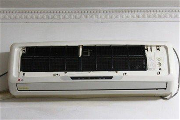 夏季空調(diào)有臭味怎么回事 夏季空調(diào)清洗的重要性 夏季空調(diào)有臭味怎么回事 夏季空調(diào)清洗的重要性