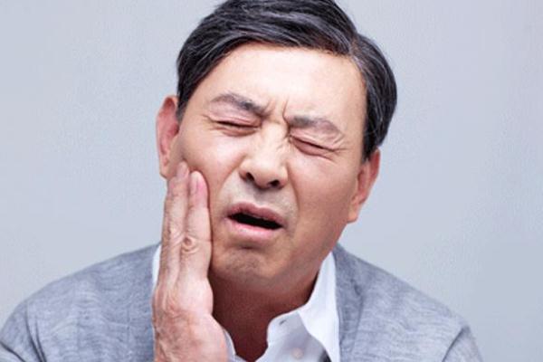 牙疼會(huì)引起頭部神經(jīng)痛嗎 牙疼會(huì)引起頭疼嗎 牙疼會(huì)引起頭部神經(jīng)痛嗎 牙疼會(huì)引起頭疼嗎