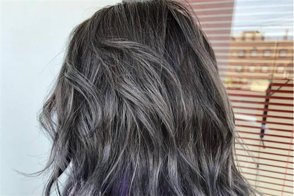 染發(fā)后頭皮癢怎么辦 染發(fā)后頭皮癢是過(guò)敏嗎