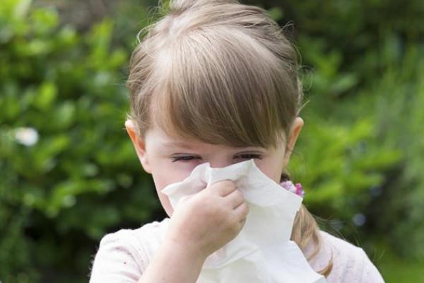 寶寶感冒鼻塞多久可以自愈 寶寶感冒鼻塞吃什么藥好得快 寶寶感冒鼻塞多久可以自愈 寶寶感冒鼻塞吃什么藥好得快