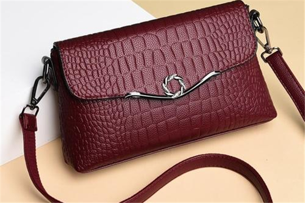 皮包臟了用什么能擦干凈 皮包臟了怎么清洗的最佳方法 皮包臟了用什么能擦干凈 皮包臟了怎么清洗的最佳方法