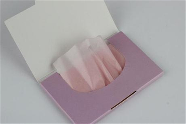 吸油紙能吸頭發(fā)上的油嗎 吸油紙用哪一面 吸油紙能吸頭發(fā)上的油嗎 吸油紙用哪一面
