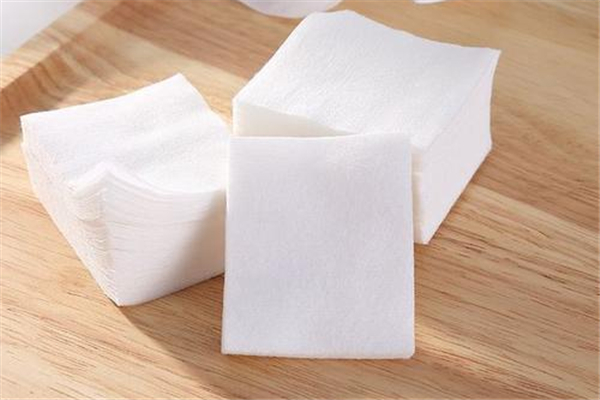 化妝棉用薄的還是厚的 化妝棉什么樣的好用 化妝棉用薄的還是厚的 化妝棉什么樣的好用