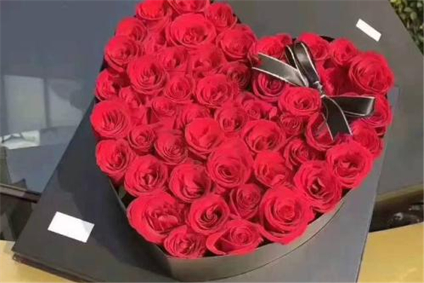 七夕送女朋友什么花 七夕送花寫什么祝福語 七夕送女朋友什么花 七夕送花寫什么祝福語