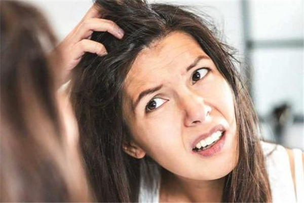 頭皮磨砂膏會(huì)脫發(fā)嗎 頭皮磨砂膏對(duì)脂溢性皮炎有用嗎 頭皮磨砂膏會(huì)脫發(fā)嗎 頭皮磨砂膏對(duì)脂溢性皮炎有用嗎