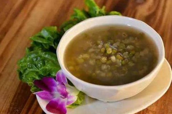 喝綠豆湯會發(fā)胖嗎 喝綠豆湯會脹氣嗎 喝綠豆湯會發(fā)胖嗎 喝綠豆湯會脹氣嗎