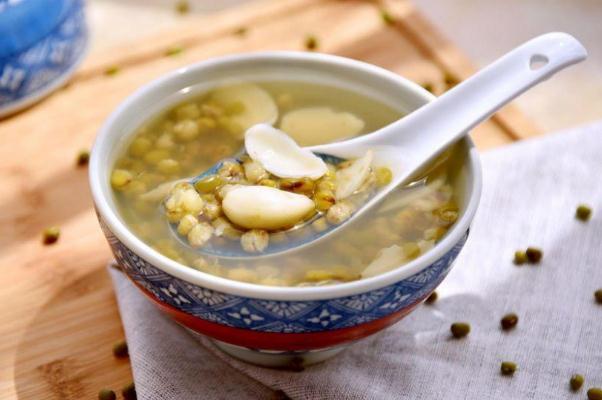 喝綠豆湯能吃藥嗎 喝綠豆湯吃藥有影響嗎 喝綠豆湯能吃藥嗎 喝綠豆湯吃藥有影響嗎