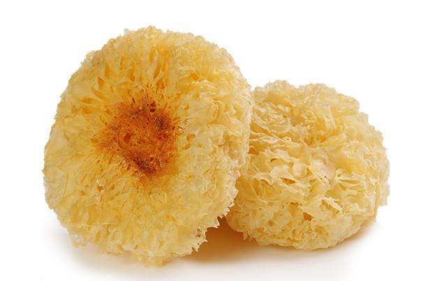 銀耳的功效與作用 銀耳的營(yíng)養(yǎng)價(jià)值 銀耳的功效與作用 銀耳的營(yíng)養(yǎng)價(jià)值