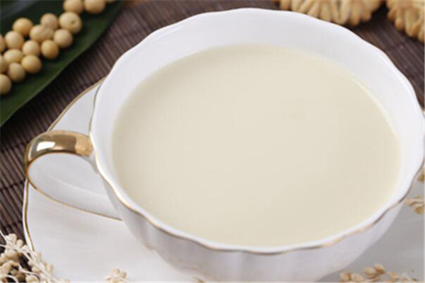 豆?jié){喝無(wú)糖的好還是加糖的好 豆?jié){會(huì)不會(huì)長(zhǎng)胖 豆?jié){喝無(wú)糖的好還是加糖的好 豆?jié){會(huì)不會(huì)長(zhǎng)胖