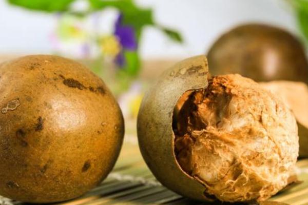 羅漢果的功效與作用 羅漢果的食用禁忌 羅漢果的功效與作用 羅漢果的食用禁忌