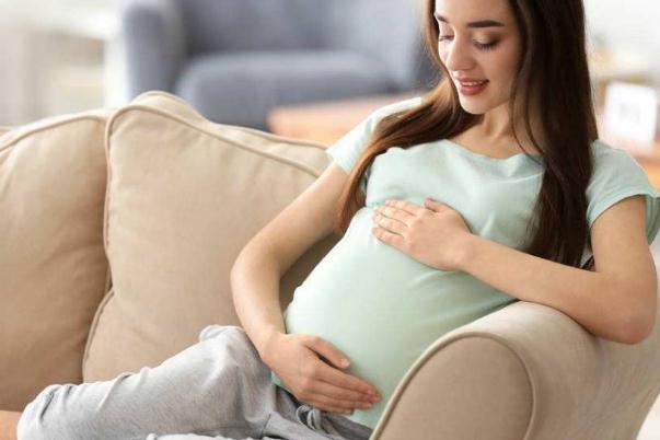 懷孕第一個月有什么癥狀 懷孕第一個月胸會漲嗎 懷孕第一個月有什么癥狀 懷孕第一個月胸會漲嗎