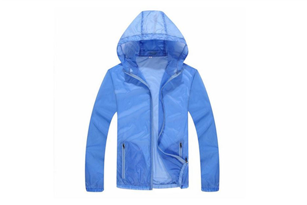 防曬衣要洗了再穿嗎 防曬衣用什么洗好 防曬衣要洗了再穿嗎 防曬衣用什么洗好