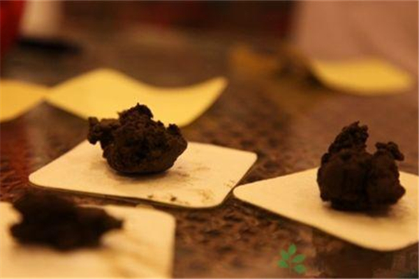 三伏貼是每天貼一次嗎 三伏貼正確使用方法 三伏貼是每天貼一次嗎 三伏貼正確使用方法