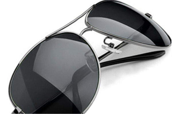 太陽(yáng)鏡可以帶上飛機(jī)嗎 太陽(yáng)鏡可以用幾年