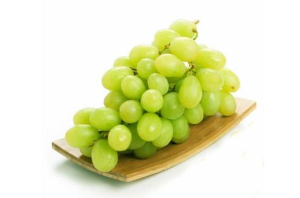 青提子的功效與作用 吃青提有哪些好處 青提子的功效與作用 吃青提有哪些好處