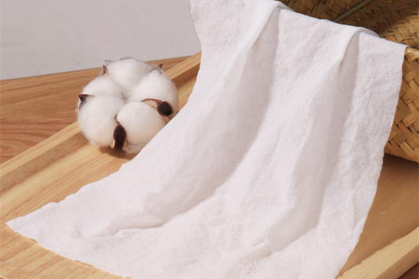 洗臉巾好還是毛巾好 洗臉巾的好處和壞處 洗臉巾好還是毛巾好 洗臉巾的好處和壞處