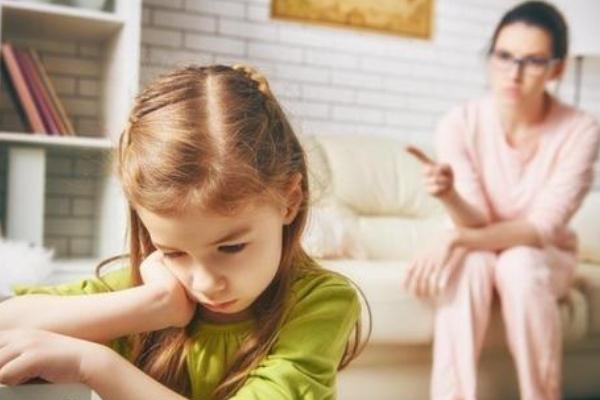 孩子叛逆期有自殘行為 孩子叛逆期用看心理醫(yī)生嗎 孩子叛逆期有自殘行為 孩子叛逆期用看心理醫(yī)生嗎