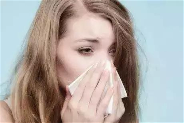 過(guò)敏性鼻炎在三伏天怎么治療 過(guò)敏性鼻炎可以貼三伏貼嗎