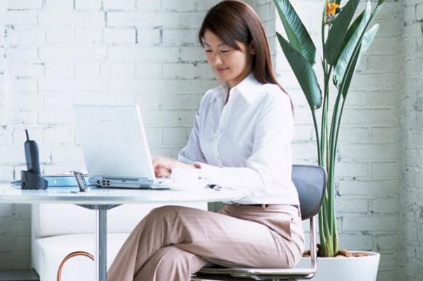 久坐會(huì)引起下肢水腫嗎 久坐會(huì)導(dǎo)致屁股變大嗎 久坐會(huì)引起下肢水腫嗎 久坐會(huì)導(dǎo)致屁股變大嗎