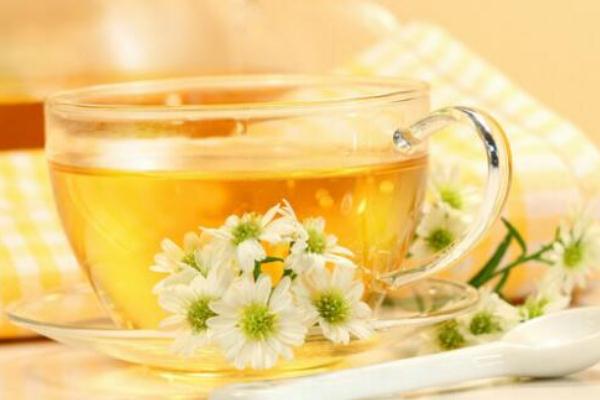 菊花茶可以隔夜喝嗎 菊花茶可以冷泡嗎 菊花茶可以隔夜喝嗎 菊花茶可以冷泡嗎