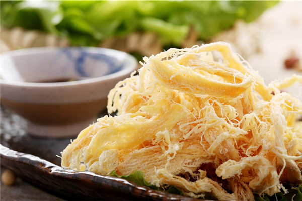 魷魚絲可以放冰箱里冷藏嗎 魷魚絲怎么放才不會壞 魷魚絲可以放冰箱里冷藏嗎 魷魚絲怎么放才不會壞