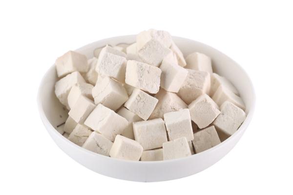 茯苓可以直接吃嗎 茯苓可以去濕氣嗎 茯苓可以直接吃嗎 茯苓可以去濕氣嗎