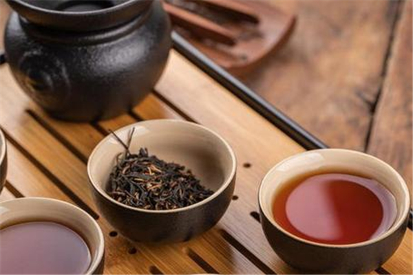 紅茶天天喝對(duì)身體好不好 紅茶一天喝多少合適 紅茶天天喝對(duì)身體好不好 紅茶一天喝多少合適