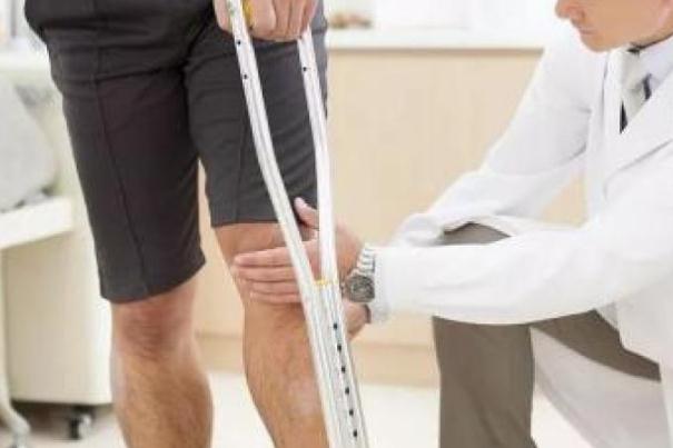 骨質(zhì)疏松是遺傳病嗎 骨質(zhì)疏松會(huì)引起全身疼痛嗎 骨質(zhì)疏松是遺傳病嗎 骨質(zhì)疏松會(huì)引起全身疼痛嗎