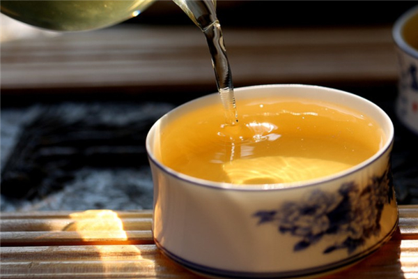 烏龍茶可以做奶茶喝嗎 烏龍茶煮奶茶好喝嗎 烏龍茶可以做奶茶喝嗎 烏龍茶煮奶茶好喝嗎