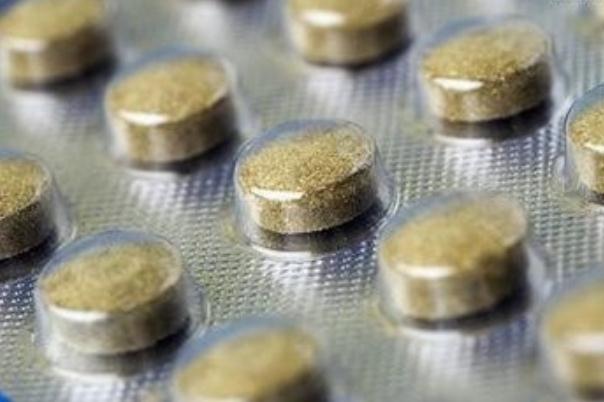 吃瀉藥可以清理宿便嗎 吃瀉藥可以喝牛奶嗎 吃瀉藥可以清理宿便嗎 吃瀉藥可以喝牛奶嗎