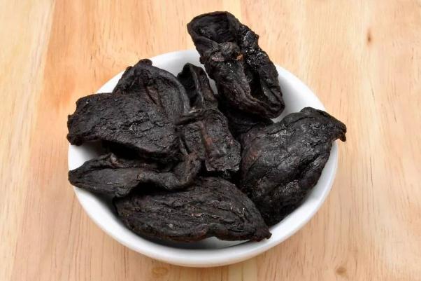 何首烏會導致肝損傷嗎 何首烏會長成人形嗎