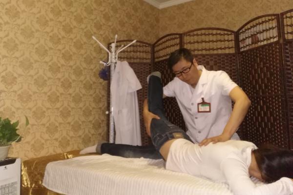 正骨會(huì)有癱瘓的風(fēng)險(xiǎn)嗎 正骨會(huì)反彈嗎 正骨會(huì)有癱瘓的風(fēng)險(xiǎn)嗎 正骨會(huì)反彈嗎