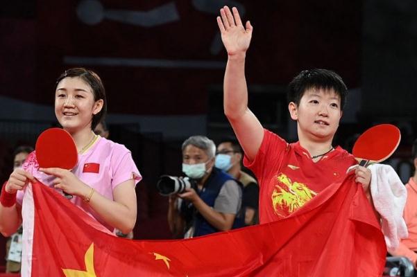 今日穩(wěn)拿兩枚金牌 打羽毛球的好處 今日穩(wěn)拿兩枚金牌 打羽毛球的好處