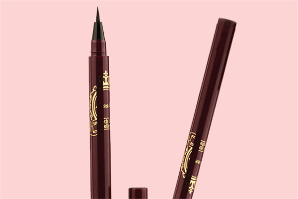 眼線筆會(huì)不會(huì)傷害眼睛 眼線筆會(huì)導(dǎo)致眼睛過敏嗎