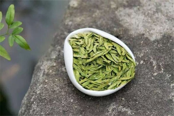 西湖龍井要放冰箱嗎 西湖龍井怎么保存最好 西湖龍井要放冰箱嗎 西湖龍井怎么保存最好