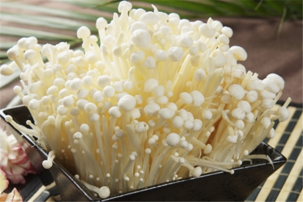 金針菇熱量高嗎 金針菇減肥可以吃嗎 金針菇熱量高嗎 金針菇減肥可以吃嗎