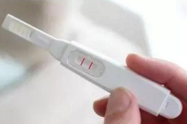 孕晚期小腹隱隱作痛 孕晚期內(nèi)褲老是濕發(fā)黃是怎么回事 孕晚期小腹隱隱作痛 孕晚期內(nèi)褲老是濕發(fā)黃是怎么回事