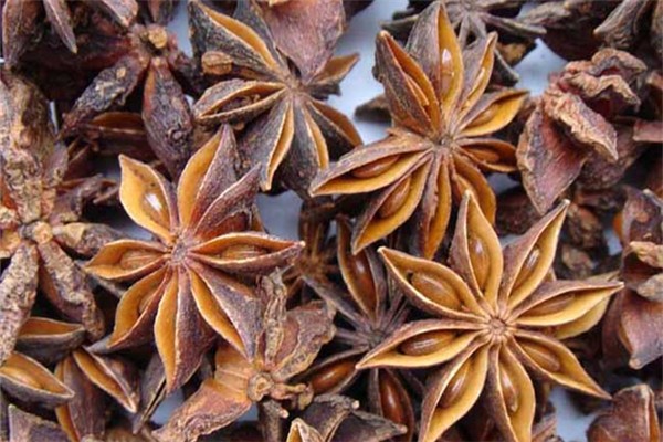 八角可以曬太陽嗎 八角怎么存放不會發(fā)霉