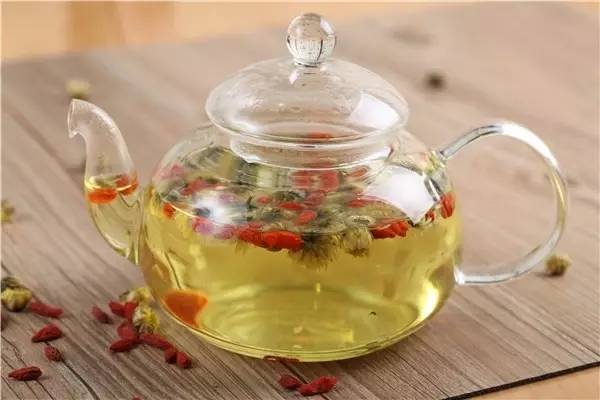 山楂菊花茶的好處 山楂菊花茶可以天天喝嗎 山楂菊花茶的好處 山楂菊花茶可以天天喝嗎