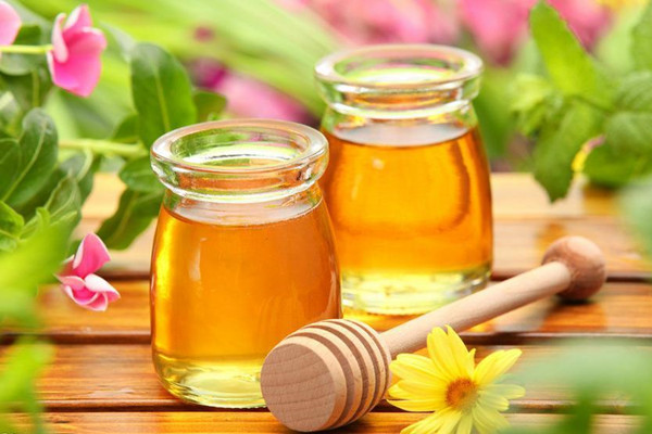 蜂蜜水會(huì)長(zhǎng)胖嗎 喝蜂蜜水會(huì)長(zhǎng)脂肪嗎