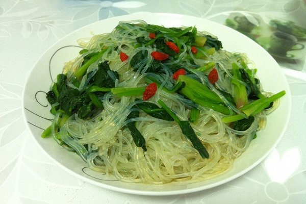 菠菜怎么涼拌好吃 涼拌菠菜汁怎么調 菠菜怎么涼拌好吃 涼拌菠菜汁怎么調