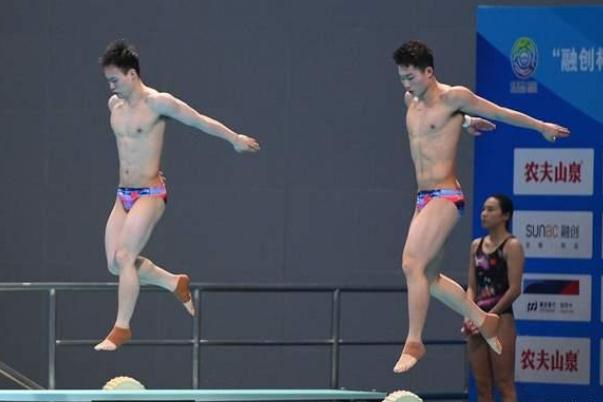 中國跳水隊用3DAI技術(shù)訓(xùn)練 跳水的水花怎么壓 中國跳水隊用3DAI技術(shù)訓(xùn)練 跳水的水花怎么壓