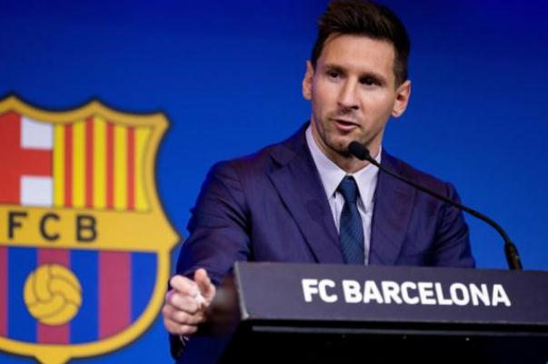 梅西選擇30號(hào)球衣亮相巴黎主場(chǎng)秀顛球 踢足球?qū)ι眢w的好處 梅西選擇30號(hào)球衣亮相巴黎主場(chǎng)秀顛球 踢足球?qū)ι眢w的好處