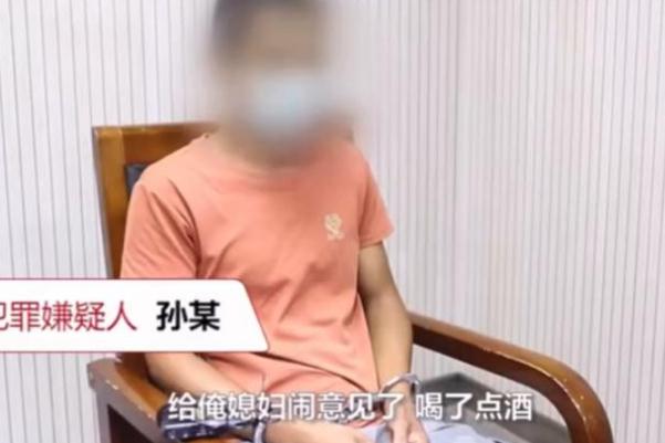 男子為尋妻在小區(qū)門口設(shè)靈堂 夫妻矛盾最好的解決方式 男子為尋妻在小區(qū)門口設(shè)靈堂 夫妻矛盾最好的解決方式