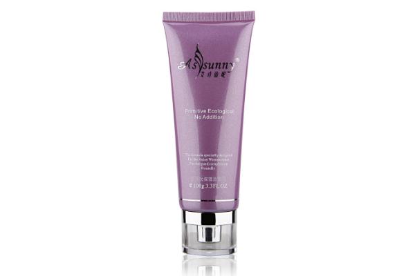 用洗面奶洗完臉后發(fā)紅刺痛 用洗面奶后臉干燥緊繃起皮怎么辦 用洗面奶洗完臉后發(fā)紅刺痛 用洗面奶后臉干燥緊繃起皮怎么辦