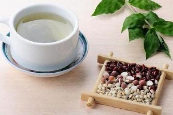 濕氣太重要怎么治療 濕氣太重要多吃什么食物 濕氣太重要怎么治療 濕氣太重要多吃什么食物