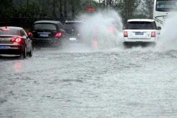 暴雨藍色預(yù)警江蘇安徽等11省區(qū)市局地有大暴雨 下暴雨可以看電視嗎