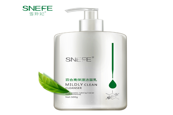 雪玲妃洗面奶可以去黑頭嗎 雪玲妃洗面奶可以祛痘嗎 雪玲妃洗面奶可以去黑頭嗎 雪玲妃洗面奶可以祛痘嗎